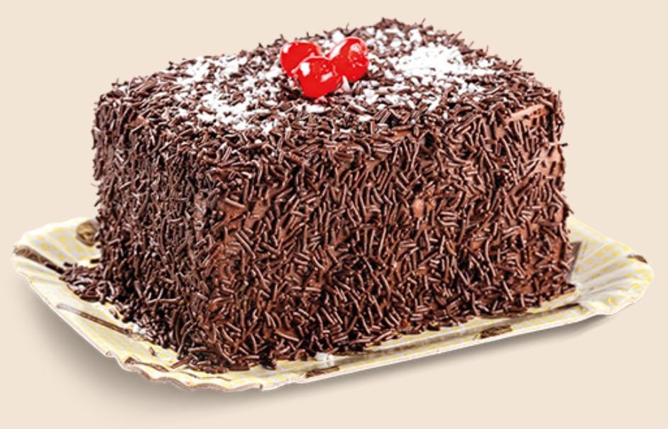 bolo de Pistache com Morango e Leite Condensado